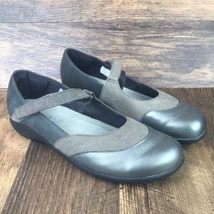 Naot Mary Jane Strap Comfort Shoes Size 10